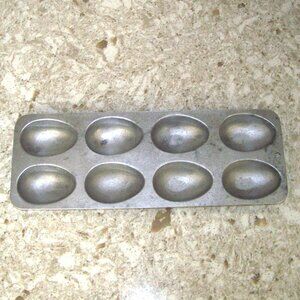 Cast Aluminum Easter Egg Mold VTG